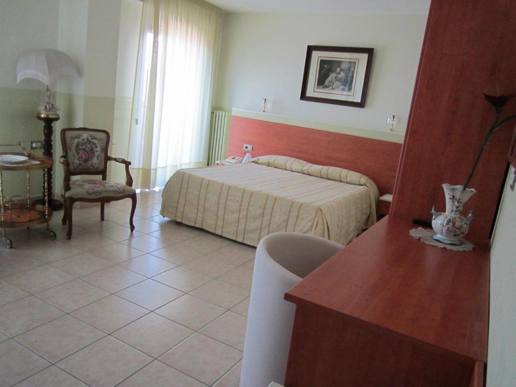 Tourist Hotel Potenza Room photo